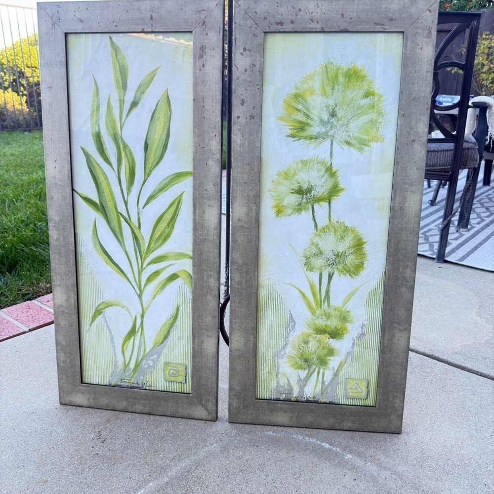 Tomasyn de Winter Signed Botanical Art Pair – Framed